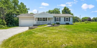 25 E Cuyuga Drive 25 E Cuyuga Drive Photo Gallery 1