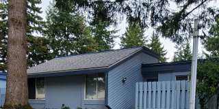 Spacious 1 bedroom condo in Renton Highlands! Spacious 1 bedroom condo in Renton Highlands! Photo Gallery 1