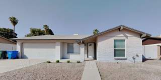 2018 W MEADOW DRIVE 2018 W MEADOW DRIVE Photo Gallery 1