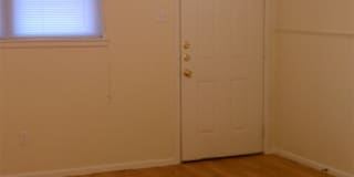 5806 27th Street - 17B-G 5806 27th Street - 17B-G Photo Gallery 1