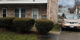 787 East Wilbeth Rd 787 East Wilbeth Rd Photo Gallery 1
