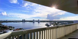 1000 E Island Blvd 1000 E Island Blvd Photo Gallery 1