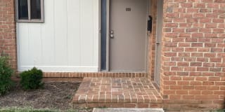 1820 Grandin Road Southwest - B5 1820 Grandin Road Southwest - B5 Photo Gallery 1