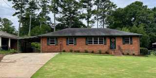 2154 Pawnee Drive SE 2154 Pawnee Drive SE Photo Gallery 1