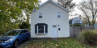 130 Railroad Ave 130 Railroad Ave Photo Gallery 1
