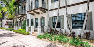 5167 NW 85th Ave 5167 NW 85th Ave Photo Gallery 1