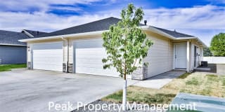 16564-16566 North Franklin Boulevard - 16564 16564-16566 North Franklin Boulevard - 16564 Photo Gallery 1