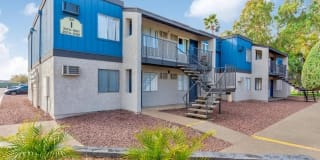 Los Vecinos Los Vecinos Photo Gallery 1