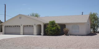 913 St Claire Dr 913 St Claire Dr Photo Gallery 1