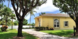 16021 SW 90th Ct 16021 SW 90th Ct Photo Gallery 1