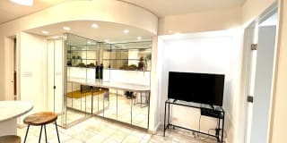 210 East 47th Street #12E - 1 210 East 47th Street #12E - 1 Photo Gallery 1