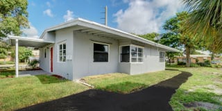 269 Silver Beach Road 269 Silver Beach Road Photo Gallery 1