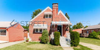 1711 Veronica Avenue 1711 Veronica Avenue Photo Gallery 1