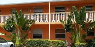 2741 NE 8th Ave Apt 16 2741 NE 8th Ave Apt 16 Photo Gallery 1