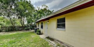1404 W Winnemissett Ave 1404 W Winnemissett Ave Photo Gallery 1