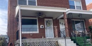 915 Jefferson Street NE 915 Jefferson Street NE Photo Gallery 1