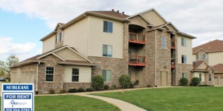 565 Pond View Drive 565 Pond View Drive Photo Gallery 1