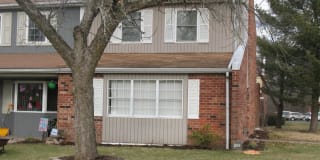 204 CROCUS COURT 204 CROCUS COURT Photo Gallery 1