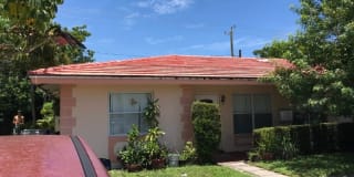 419 SW 15th Street 423 419 SW 15th Street 423 Photo Gallery 1