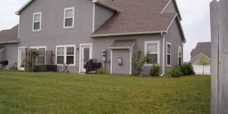 2442 Surrey Dr 2442 Surrey Dr Photo Gallery 1