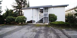 6015 Lake View Dr 6015 Lake View Dr Photo Gallery 1