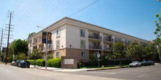 141 S CLARK DR 141 S CLARK DR Photo Gallery 1