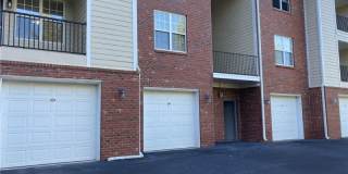 653 Brandermill Rd 653 Brandermill Rd Photo Gallery 1