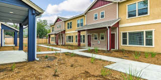 2501 Floral Ave 2501 Floral Ave Photo Gallery 1