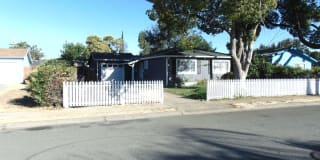 1654 Deems Street 1654 Deems Street Photo Gallery 1
