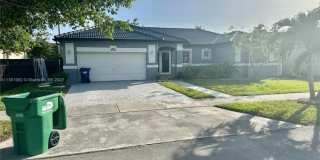 8825 NW 174th Ter. 8825 NW 174th Ter. Photo Gallery 1