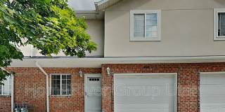 446 E Park Oak Pl 446 E Park Oak Pl Photo Gallery 1