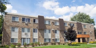 Arbors of Glen Ellyn Arbors of Glen Ellyn Photo Gallery 1