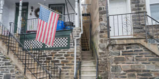 127 GREEN LANE 127 GREEN LANE Photo Gallery 1