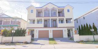 214 N DECATUR #3A 214 N DECATUR #3A Photo Gallery 1
