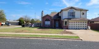 2002 Fieldstone Drive 2002 Fieldstone Drive Photo Gallery 1