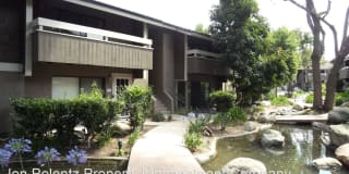 172 Streamwood 172 Streamwood Photo Gallery 1