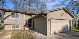 2289 Caulfield Plaza 2289 Caulfield Plaza Photo Gallery 1