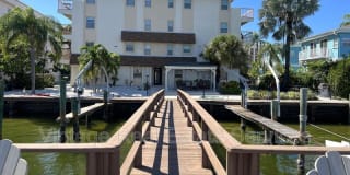 479 E Shore Dr 479 E Shore Dr Photo Gallery 1