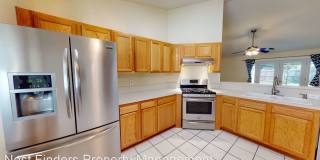 1826 Blue Ridge Dr 1826 Blue Ridge Dr Photo Gallery 1