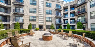 Cosmopolitan on the Canal Cosmopolitan on the Canal Photo Gallery 1