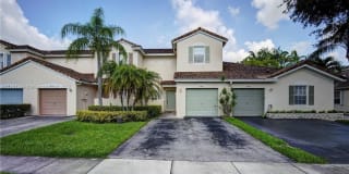 4841 SW 32nd Ter 4841 SW 32nd Ter Photo Gallery 1