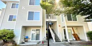 975 Aberdeen Ave NE Unit #K-201 975 Aberdeen Ave NE Unit #K-201 Photo Gallery 1