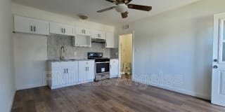 975 N Oxford Ave 975 N Oxford Ave Photo Gallery 1