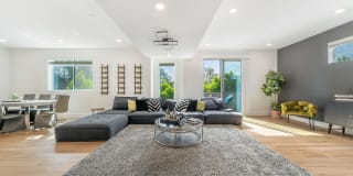 4637 Laurel Canyon Blvd 4637 Laurel Canyon Blvd Photo Gallery 1