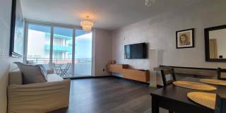 225 Collins Ave 225 Collins Ave Photo Gallery 1