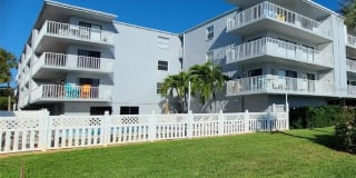 719 PINELLAS BAYWAY S 719 PINELLAS BAYWAY S Photo Gallery 1