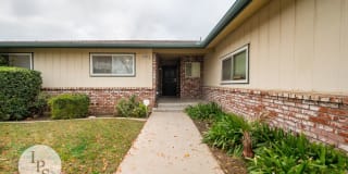 2086 E. Palo Alto Ave. 2086 E. Palo Alto Ave. Photo Gallery 1