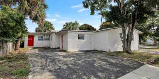 1160 W 26th ct 1160 W 26th ct Photo Gallery 1