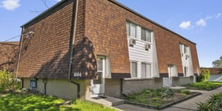 1684 Molitor Road - A 1684 Molitor Road - A Photo Gallery 1