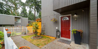 13051 Pacific Hwy. SW. Unit #D 13051 Pacific Hwy. SW. Unit #D Photo Gallery 1